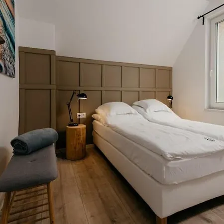 Chic Retreat With Sauna In Копалино