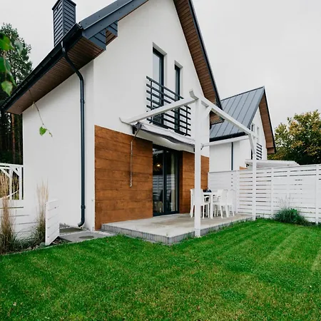 Дом отдыха Chic Retreat With Sauna In *